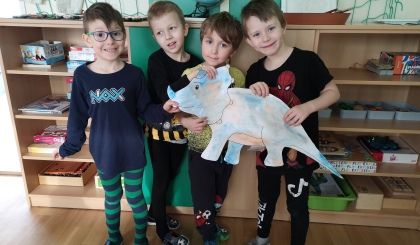 Naše Země - vznik života a dinosauři