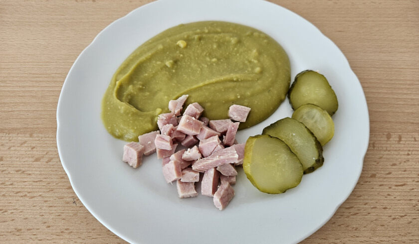 Hrachová kaše se šunkou
